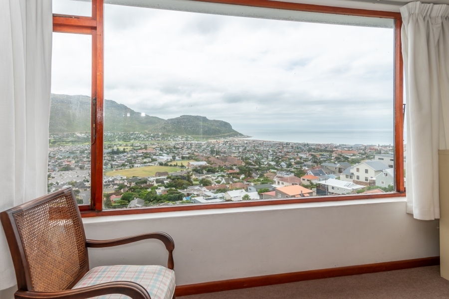 2 Bedroom Property for Sale in Fish Hoek Western Cape